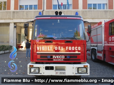 Iveco CityEuroFire 100E21 I serie
Vigili del Fuoco
Comando Provinciale di Pescara
AutoPompaSerbatoio Allestimento Iveco_Magirus 
VF 20163
Parole chiave: Iveco CityEuroFire_100E21_Iserie VF20163