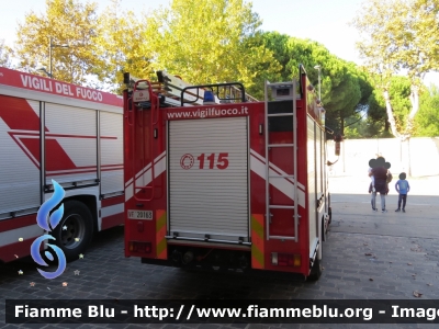 Iveco CityEuroFire 100E21 I serie
Vigili del Fuoco
Comando Provinciale di Pescara
AutoPompaSerbatoio Allestimento Iveco_Magirus 
VF 20163
Parole chiave: Iveco CityEuroFire_100E21_Iserie VF20163