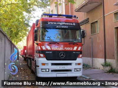 Mercedes-Benz Actros 1857 I serie
Vigili del Fuoco
Comando Provinciale di Pescara
VF 24109
Parole chiave: Mercedes-Benz Actros_1857_Iserie VF24109