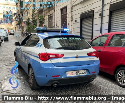 Alfa Romeo Nuova Giulietta Restyle 
Polizia di Stato 
Squadra Volante 
Allestimento NCT Nuova Carrozzeria Torinese
POLIZIA M5449
Parole chiave: Alfa-Romeo Nuova_Giulietta_restyle POLIZIAM5449