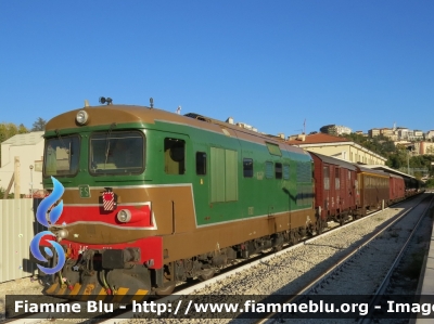 Treno Storico Milite Ignoto
Esercito Italiano
Centenario del Milite Ignoto 1921-2021
Treno composto da: N1 locomotiva a Vapore GR.740;N1 Bagagnaio 1926;N! Carro K;N2 Carrozze "Centoporte";N1 Carrozza "Centoporte a Salone";N1 Carro Carnera;N1 Carrozza Primaclasse Az10000;N1 Carrozza Grillo;N1 Carrozza Cuccette tipo "1957 T";N1 Locomotiva Diesel
Parole chiave: Treno Strorico_Milite_Ignto