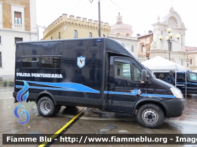 Iveco daily IV serie Per 41 Bis
Polizia Penitenziaria
Nucleo Traduzioni e Piantonamenti
Automezzo per Traduzione Detenuti sottoposti al 41 Bis
allestimento Repetti
POLIZIA PENITNZIARIA 791 AE
Parole chiave: Iveco Daily_IVserie POLIZIAPENITENZIARIA791AE