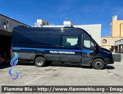 Iveco Daily VI serie 
Polizia Penitenziaria 
Servizio Traduzioni e Piantonamenti 
Minibus Trasporto Detenuti 
Allestimento Tekne 
Fornitura di 85 esemplari 
POLIZIA PENITENZIARIA 132 AJ
Parole chiave: Iveco Daily_Viserie POLIZIAPENITENZIARIA132AJ