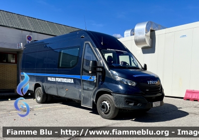 Iveco Daily VI serie 
Polizia Penitenziaria 
Servizio Traduzioni e Piantonamenti 
Minibus Trasporto Detenuti 
Allestimento Tekne 
Fornitura di 85 esemplari 
POLIZIA PENITENZIARIA 132 AJ
Parole chiave: Iveco Daily_Viserie POLIZIAPENITENZIARIA132AJ