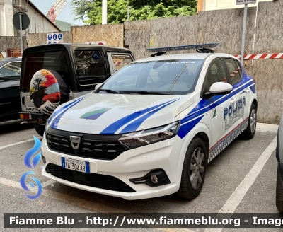 Dacia Sandero 
Polizia Locale 
Comune di San Demetrio Ne’ Vestini (AQ)
POLIZIA LOCALE YA 304 AR
Parole chiave: Dacia Sandero POLIZIALOCALEYA304AR