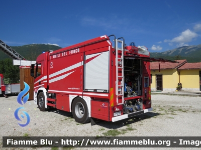 Scania P370 III serie
Vigili Del Fuoco
Comando Provinciale Di L'Aquila
AutoBottePompa Allestimento Bai
VF 32394
Parole chiave: Scania P370_IIIserie VF32394