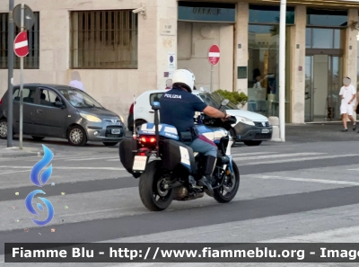 Yamaha Tracer 9
Polizia di Stato 
Squadra Volante 
Allestimento Elevox
POLIZIA G3361
Parole chiave: Yamaha Tracer_9 POLIZIAG3361