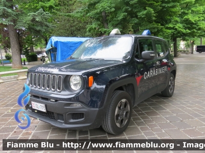 Jeep Renegade
Carabinieri
CC DL 773
Variante con gancio traino
Parole chiave: Jeep Renegade CCDL773