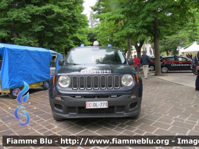 Jeep Renegade
Carabinieri
CC DL 773
Variante con gancio traino
Parole chiave: Jeep Renegade CCDL773