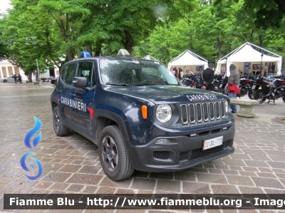 Jeep Renegade
Carabinieri
CC DL 773
Variante con gancio traino
Parole chiave: Jeep Renegade CCDL773