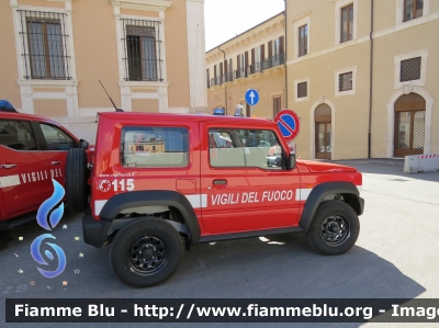 Suzuki Jimny III serie 
Vigili del Fuoco
Comando Provinciale di L'Aquila
Allestimento Totani
VF 32719
Parole chiave: Suzuki Jimny_IIIserie VF32719