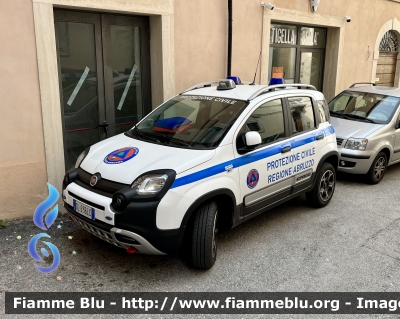 Fiat Nuova Panda Cross II serie 
Protezione Civile 
Regione Abruzzo 
Parole chiave: Fiat Nuova_Panda_Cross_IIserie