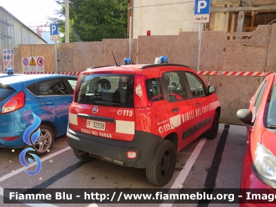 Fiat Nuova Panda 4x4 II serie
Vigili del Fuoco
Comando Provinciale di L'Aquila
VF 32558
Parole chiave: Fiat Nuova_Panda_4x4_IIserie VF32558