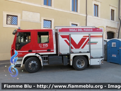 Iveco EuroCargo 120EL25 IV serie - New City 2020
Vigili del Fuoco
Comando Provinciale di L'Aquila
AutoPompaSerbatoio Allestimento Magirus 
VF 31853
Parole chiave: Iveco EuroCargo_120el25-New_City_2020 VF31853