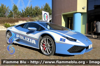 Lamborghini Huracàn LP 610-4 
Polizia Di Stato
Polizia Stradale
Allestimento Lamborghini
POLIZIA H8862
Parole chiave: Lamborghini Huracàn_LP_610_4 POLIZIAH8862