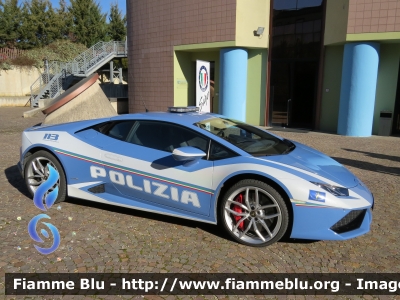 Lamborghini Huracàn LP 610-4 
Polizia Di Stato
Polizia Stradale
Allestimento Lamborghini
POLIZIA H8862
Parole chiave: Lamborghini Huracàn_LP_610_4 POLIZIAH8862