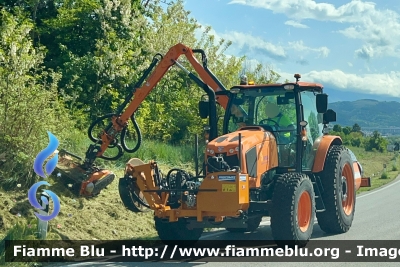 Kubota M135GX-IV 
ANAS 
Regione Abruzzo 
Compartimento di L’Aquila 
Parole chiave: Kubota M135GX-IV