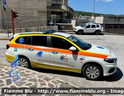 Fiat Nuova Tipo Wagon 
ASL di Pescara 
118 Abruzzo Soccorso 
Automedica 
Allestimento Orion 
Cod.Automezzo PE-30
Parole chiave: Fiat Nuova_Tipo_Wagon Automedica