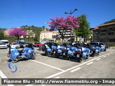 BMW R850 RT II serie
Polizia di Stato
Polizia Stradale
In Scorta al Giro D'Abruzzo 2024
Parole chiave: BMW R850RT_IIserie