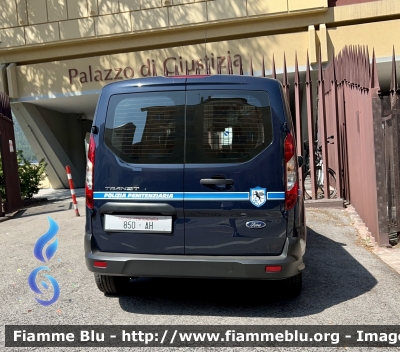 Ford Transit Connect Combi 
Polizia Penitenziaria 
Servizio Traduzioni e Piantonamenti 
Allestimento Focaccia 
POLIZIA PENITENZIARIA 850 AH
Parole chiave: Ford Transit_Connect_Combi POLIZIAPENITENZIARIA850AH