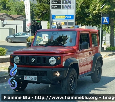 Suzuki Jimny III serie 
Vigili del Fuoco 
Comando Provinciale Di L’Aquila 
Allestimento Totani 
VF 32719
Parole chiave: Suzuki Jimny_IIIserie VF32719