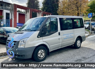 Ford Transit VII serie 
Croce Rossa Italiana 
Comitato di L’Aquila 
Mezzo donato dalla Onlus di Pianola (AQ)
“Amore per chi soffre”
CRI 220 AD
Parole chiave: Ford Transit_VIIserie CRI220AD