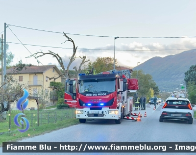 Iveco EuroCargo 160E32 IV serie 
Vigili del Fuoco 
Comando Provinciale Di L’Aquila 
AutoScala articolata M32L-AS da 32 Metri
Allestimento Magirus
VF 32928
Parole chiave: Iveco EuroCargo_160E32_IVserie VF32928