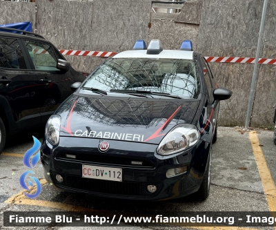 Fiat Punto VI serie 
Carabinieri 
CC DV 112
Parole chiave: Fiat Punto VI serie CCDV112