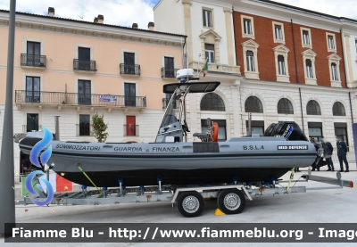 MED Defense
Guardia di Finanza
Nucleo Sommozzatori
RHIBS (Rigid Hull Iflatable Boat)
Parole chiave: Med Defense