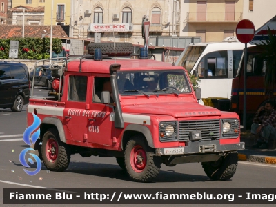 Land Rover Defender 110
Vigili del Fuoco
VF 25246
Parole chiave: Land-Rover Defender_110 VF25246