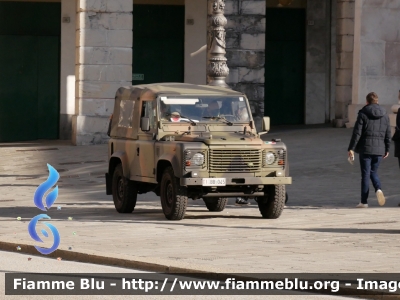 Land-Rover Defender 90
Esercito Italiano
Operazione Strade Sicure
EI BB045
Parole chiave: Land-Rover Defender_90 EIBB045