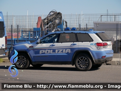 Jeep Grand Cherokee IV serie restyle
Polizia di Stato
Reparto Mobile
POLIZIA M4210
Parole chiave: Jeep Grand_Cherokee_IVserie_restyle POLIZIAM4210