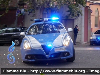 Alfa Romeo Nuova Giulietta restyle
Polizia di Stato
Squadra Volante
Allestimento NCT Nuova Carrozzeria Torinese
POLIZIA M4162
Parole chiave: Alfa-Romeo Nuova_Giulietta_restyle POLIZIAM4162