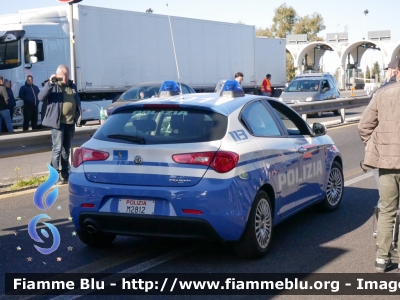 Alfa-Romeo Nuova Giulietta restyle
Polizia di Stato
Polizia Stradale
Allestita NCT Nuova Carrozzeria Torinese
POLIZIA M2812
Parole chiave: Alfa-Romeo Nuova_Giulietta_restyle POLIZIAM2812