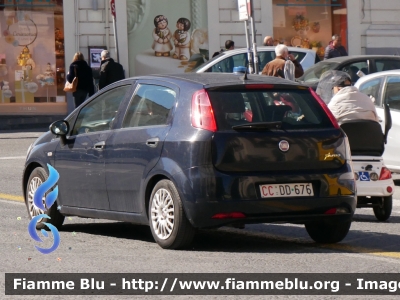 Fiat Grande Punto
Carabinieri
CC DD 676
Parole chiave: Fiat Grande_Punto CCDD676