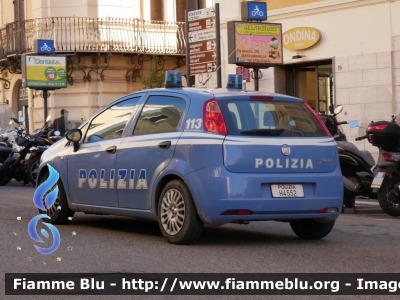 Fiat Grande Punto
Polizia di Stato
POLIZIA H4552
Parole chiave: Fiat Grande_Punto POLIZIAH4552