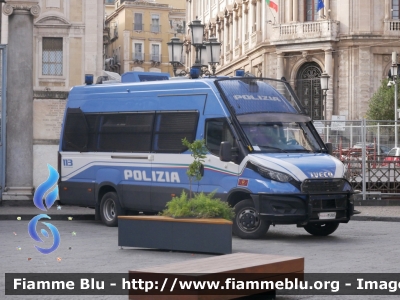 Iveco Daily VI serie restyle
Polizia di Stato
Reparto Mobile
Allestimento Sperotto
POLIZIA M5888
Parole chiave: Iveco Daily_VIserie_restyle POLIZIAM5888