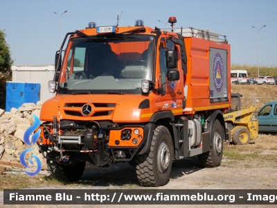 Mercedes-Benz Unimog U423
Protezione Civile
Regione Siciliana
allestimento Piemme&Matacena
Parole chiave: Mercedes-Benz Unimog_U423