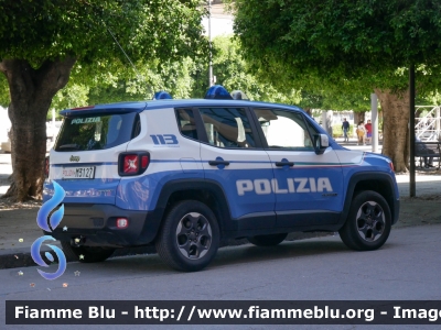 Jeep Renegade
Polizia di Stato
Allestimento NCT Nuova Carrozzeria Torinese
Decorazione Grafica Artlantis
POLIZIA M3127
Parole chiave: Jeep Renegade POLIZIAM3127