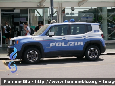 Jeep Renegade
Polizia di Stato
Allestimento NCT Nuova Carrozzeria Torinese
Decorazione Grafica Artlantis
POLIZIA N5941
Parole chiave: Jeep Renegade POLIZIAN5941