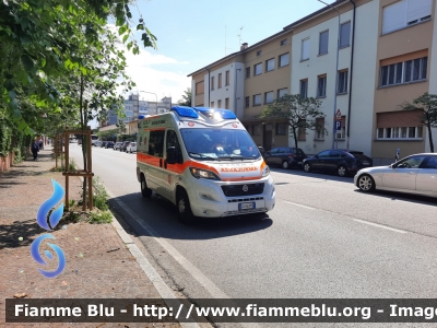 Fiat Ducato X290
S.O.G.I.T. Udine
Parole chiave: Fiat_Ducato_X290