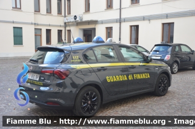 Fiat Nuova Tipo
Guardia di Finanza
Allestimento NCT Nuova Carrozzeria Torinese
Decorazione Grafica Artlantis
GdiF 992 BP
Parole chiave: Fiat Nuova_Tipo GdiF992BP