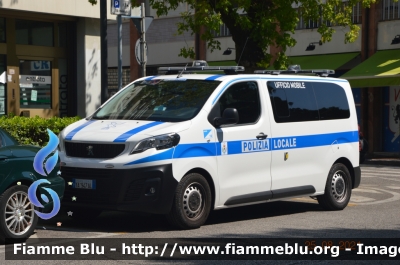 Peugeot Expert IV serie
Polizia locale Udine
Codice Automezzo: 12
Allestimento Futura Veicoli Speciali
POLIZIA LOCALE YA 947 AL
Parole chiave: Peugeot Expert_IVserie POLIZIALOCALEYA947AL