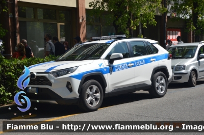 Toyota RAV4 Hybrid
Polizia locale Udine
Codice Automezzo: 4
Allestimento Bertazzoni
POLIZIA LOCALE YA 844 AL
Parole chiave: Toyota RAV4_Hybrid POLIZIALOCALEYA844AL