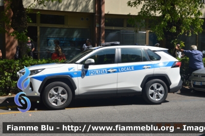 Toyota RAV4 Hybrid
Polizia locale Udine
Codice Automezzo: 4
Allestimento Bertazzoni
POLIZIA LOCALE YA 844 AL
Parole chiave: Toyota RAV4_Hybrid POLIZIALOCALEYA844AL