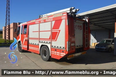 Iveco Stralis AF190S40 I serie
Iveco Stralis AF190S40 I serie
Vigili del Fuoco
Comando Provinciale di Udine
Distaccamento Volontario di San Daniele del Friuli
AutoPompaSerbatoio allestimento Iveco-Magirus
VF 23686
Parole chiave: Iveco Stralis_AF190S40_Iserie VF23686