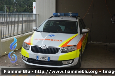 Skoda Octavia Wagon IV serie
S.O.G.IT.
Sezione di Lignano Sabbiadoro (UD)
Convenzionata 118 Regione FVG Soccorso
Allestimento Vision
Parole chiave: Skoda_Octavia_Wagon_IV_serie