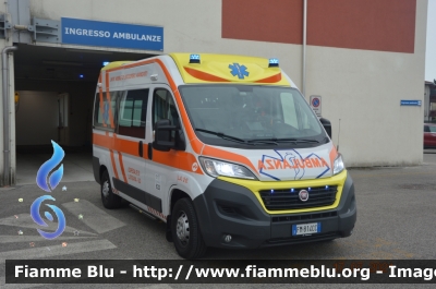 Fiat Ducato X290
Presidio Ospedaliero Latisana e Palmanova
Ambulanza 118 "LA-22"
Allestimento Aricar
Parole chiave: Fiat Ducato X290