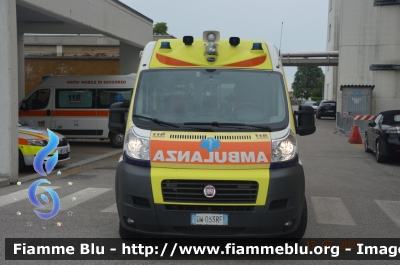 Fiat Ducato X250
Presidio Ospedaliero Latisana e Palmanova
Ambulanza 118 "LA-26"
Allestimento Aricar
Parole chiave: Fiat Ducato_X250