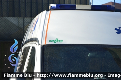 Mercedes-Benz Vito II serie
Ambulanza
Allestimento PML
Parole chiave: Mercedes-Benz Vito_IIserie